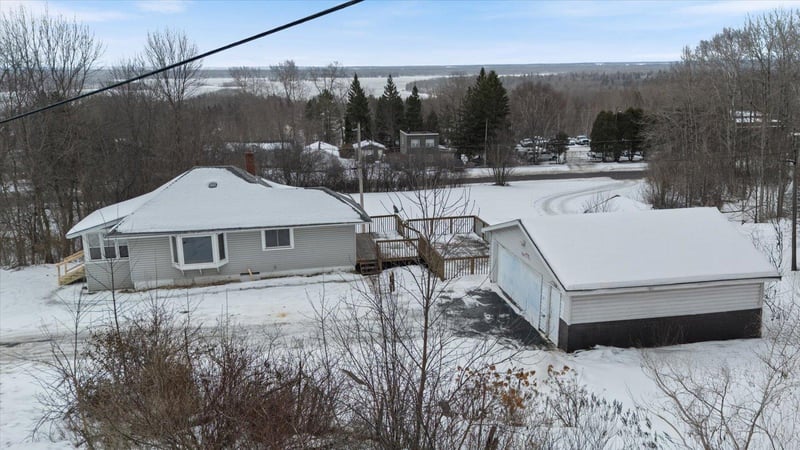 9118 Gogebic St, Duluth, MN 55808