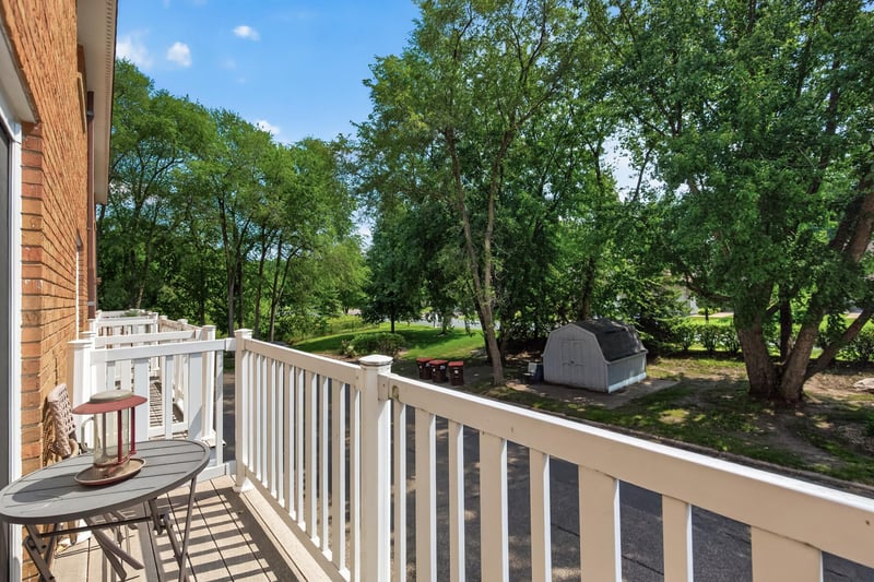 1860 Mcmenemy St #I, Maplewood, MN 55117