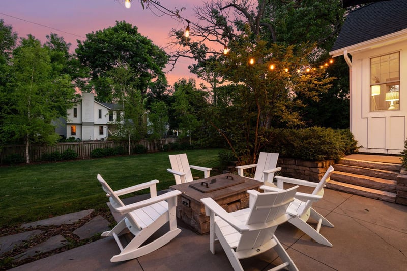 4535 W 56th St, Edina, MN 55424