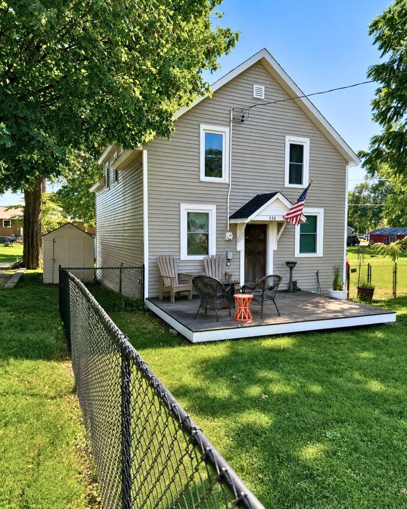 530 4th St, Green Isle, MN 55338