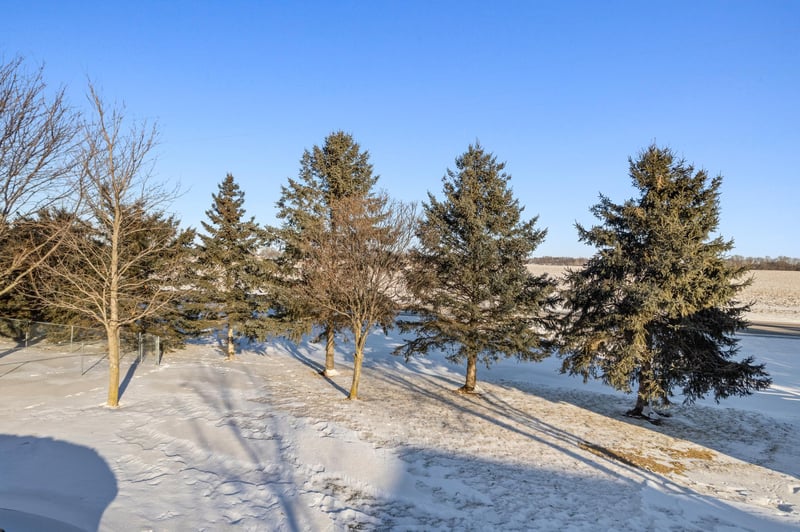 35 Ashley Ln, Elgin, MN 55932