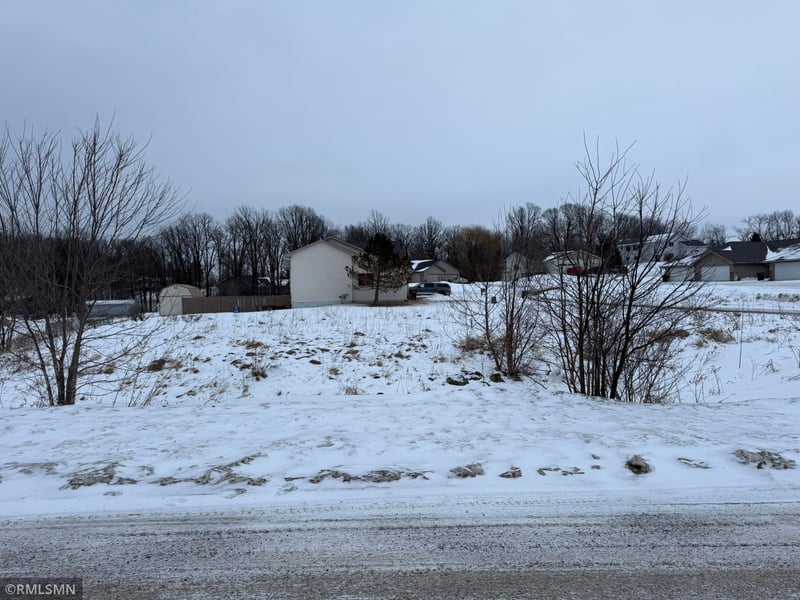 W1100 Cardinal Dr, Spring Valley, WI 54767