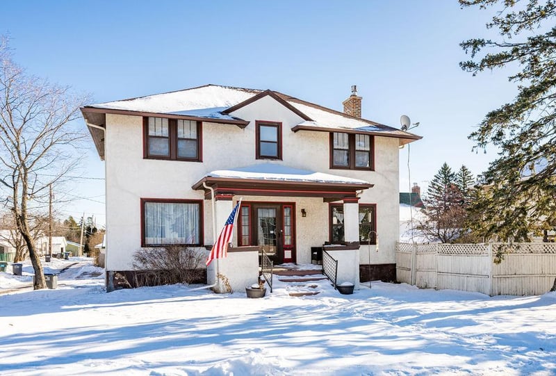 312 N 40th Ave E, Duluth, MN 55804