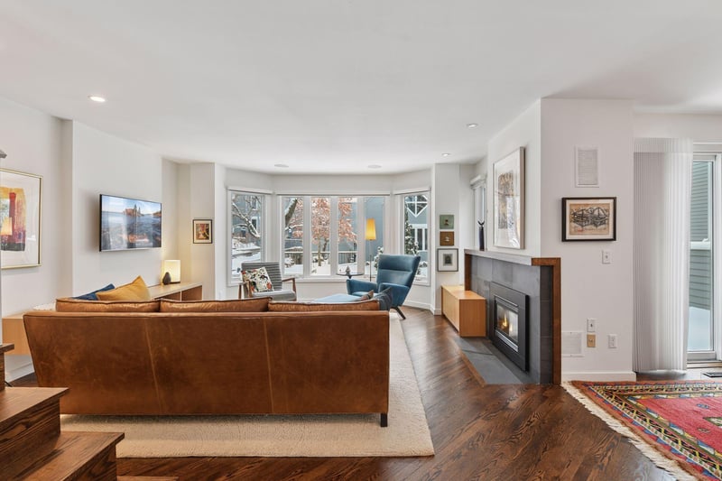 30 Greenway Gables, Minneapolis, MN 55403