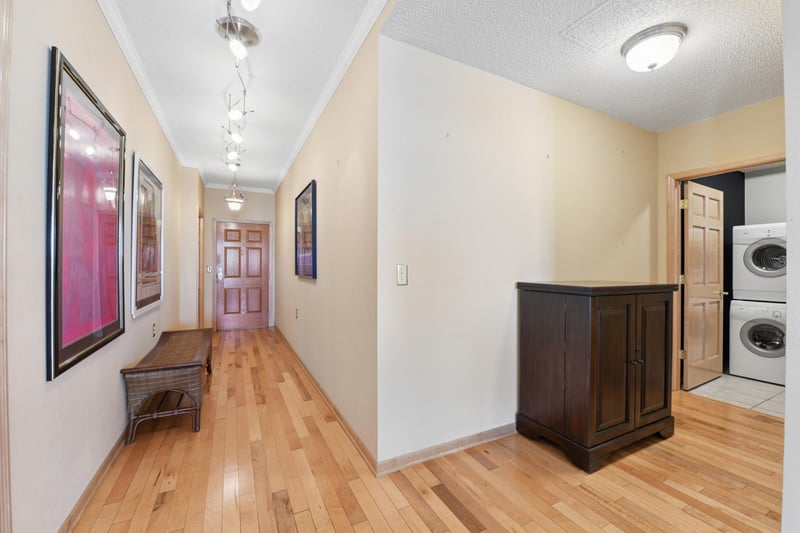 6600 Lyndale Ave S #1407, Richfield, MN 55423