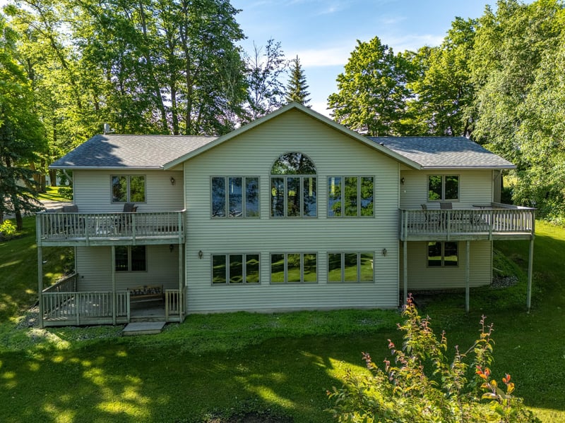 39233 E Union Dr, Erskine, MN 56535