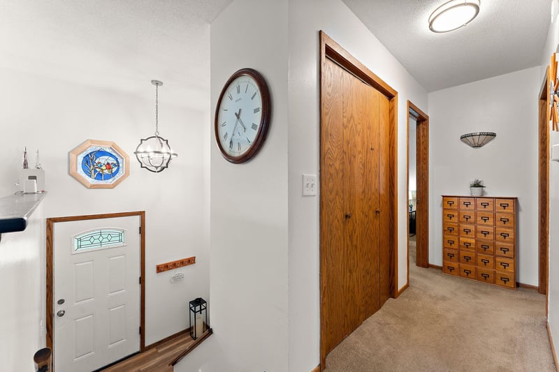 1126 Lincoln Ave, Saint Paul Park, MN 55071