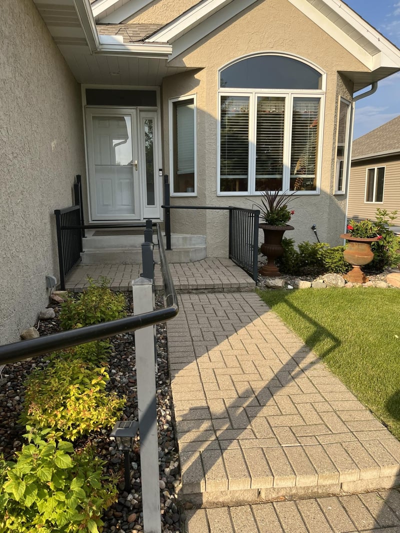 18070 39th Pl N, Plymouth, MN 55446