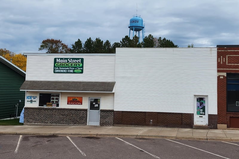 6355 Kobmagergade, Askov, MN 55704