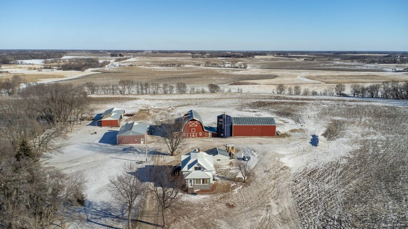 17364 Kale Ave, Glencoe, MN 55336