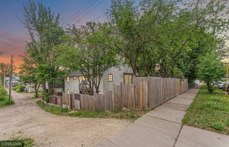 151-153 Page St W, Saint Paul, MN 55107