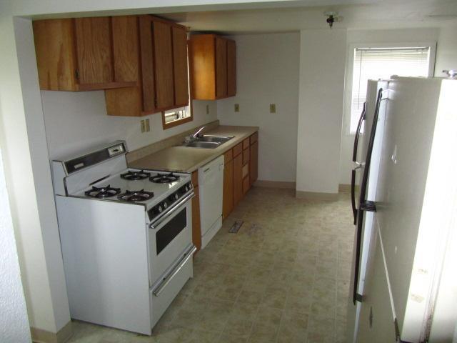 409 E 6th St, Duluth, MN 55805