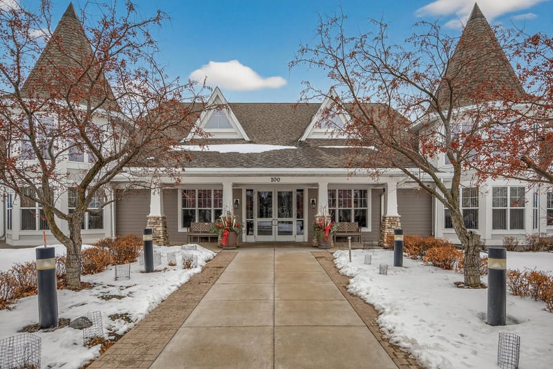100 Clydesdale Trl #102, Medina, MN 55340