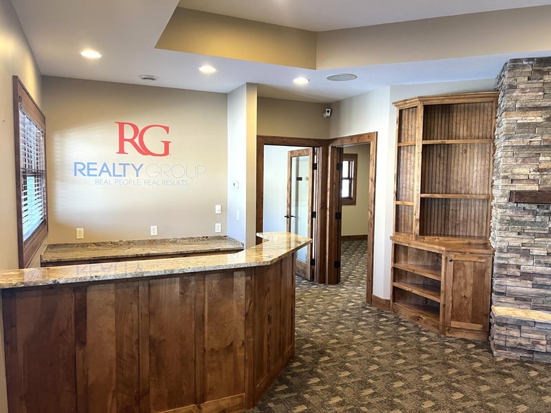 13794 Bluestem Ct #Entire Bldg, Baxter, MN 56425