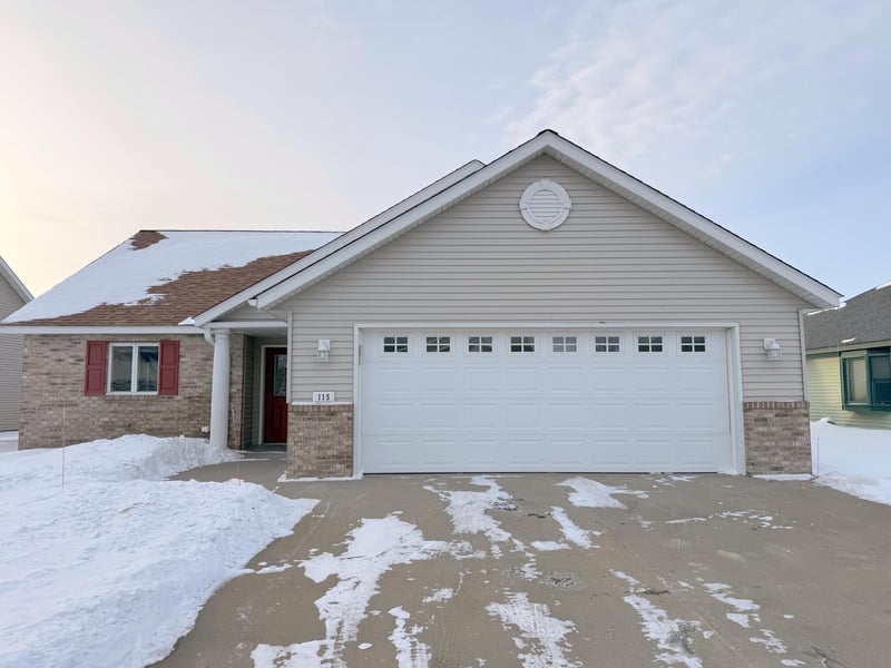 115 Emerald Ave SW, Melrose, MN 56352