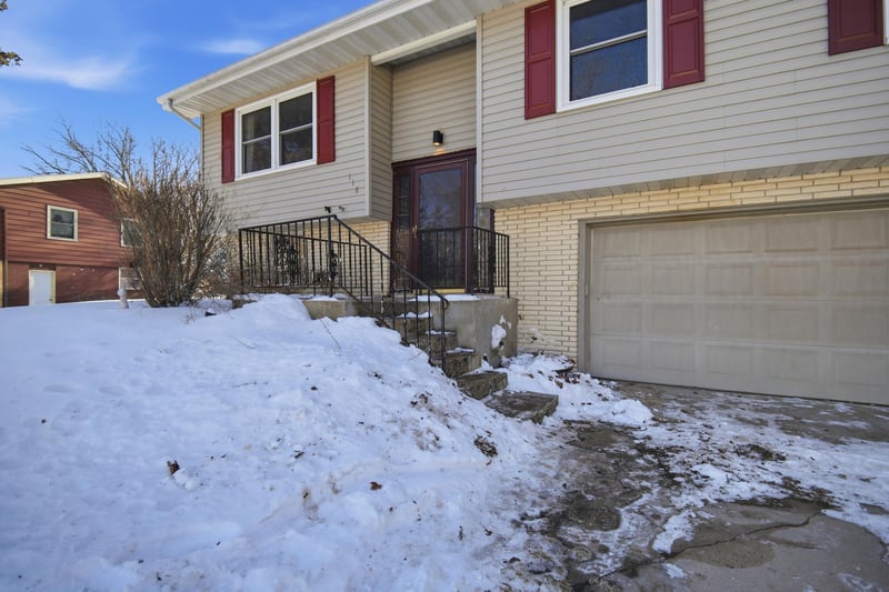 118 Rena Belle St NW, Eyota, MN 55934