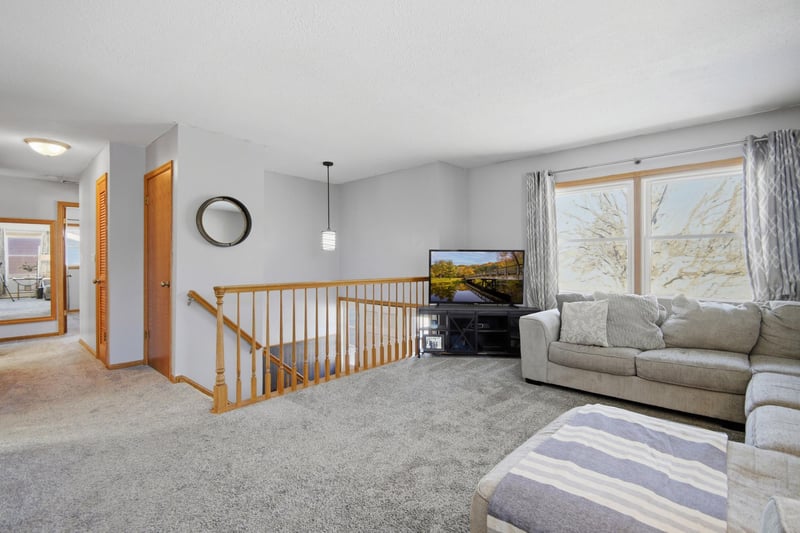 118 Rena Belle St NW, Eyota, MN 55934
