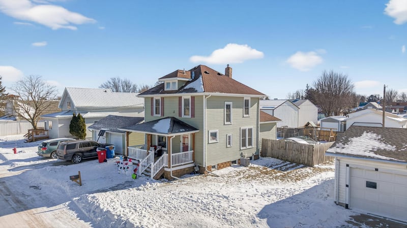 75 S 1st St, Lewiston, MN 55952