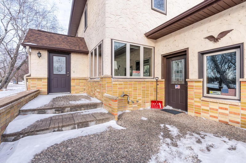 407 4th St N, Atwater, MN 56209