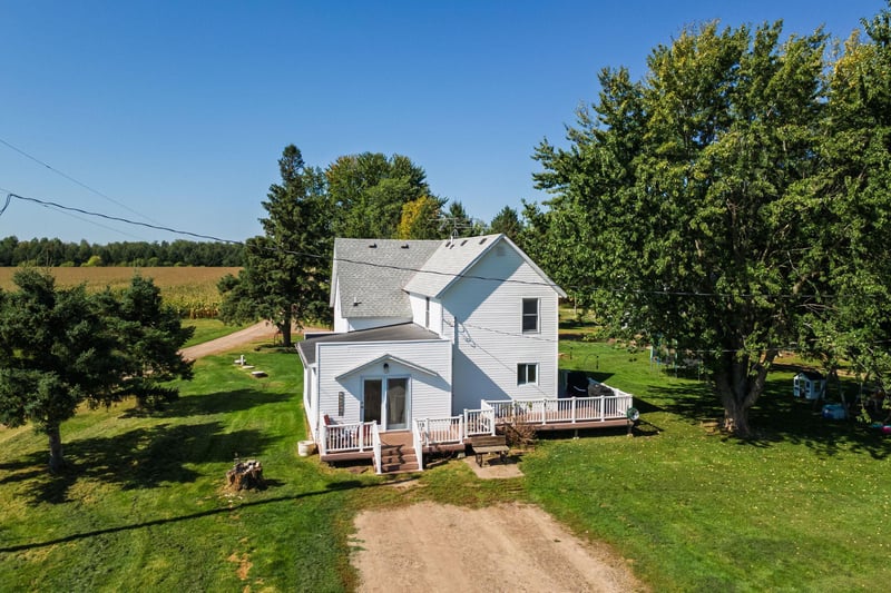 1642 S Hill Ave, Ogilvie, MN 56358