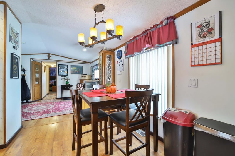 280 Birch St E, Motley, MN 56466