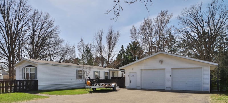 280 Birch St E, Motley, MN 56466
