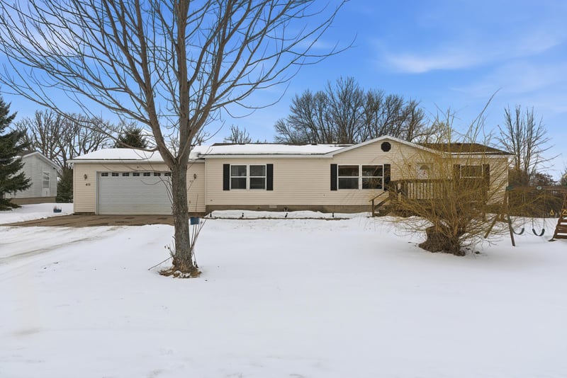 411 Rosabelle Ct, Grasston, MN 55030