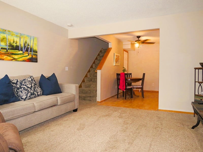2755 Meadow Brook Dr #K, Woodbury, MN 55125