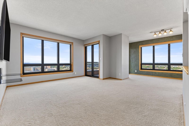 168 6th St E #2905, Saint Paul, MN 55101