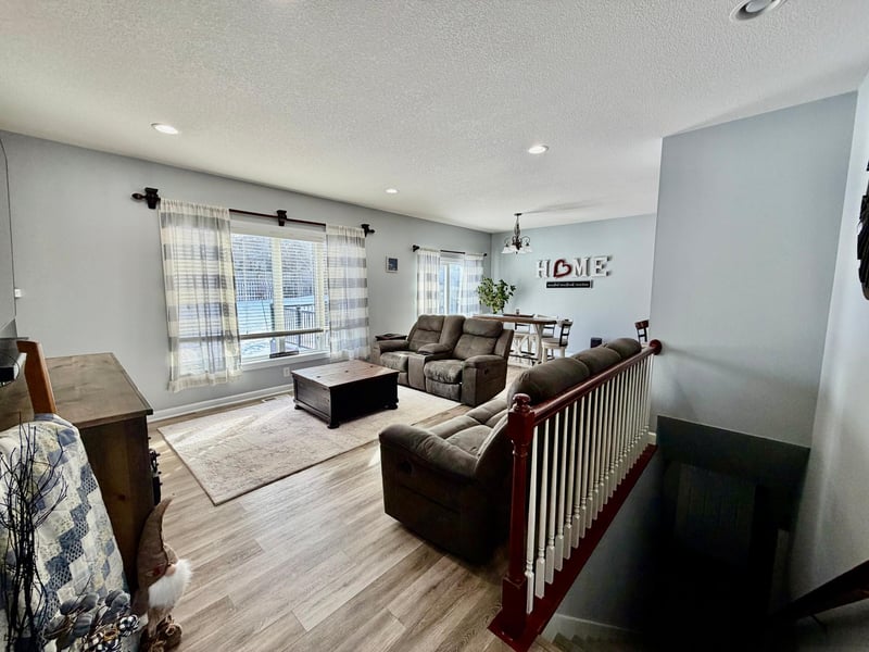 502 Maplebrook Dr NE, Stewartville, MN 55976