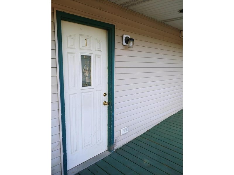 905 E 5th St, Blue Earth, MN 56013