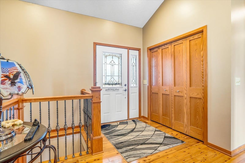 4945 382nd Dr, North Branch, MN 55056