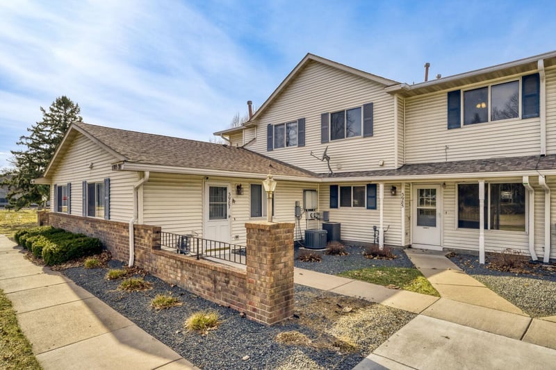 3985 Parkridge Dr, White Bear Lake, MN 55110