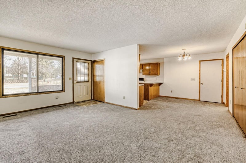 3985 Parkridge Dr, White Bear Lake, MN 55110