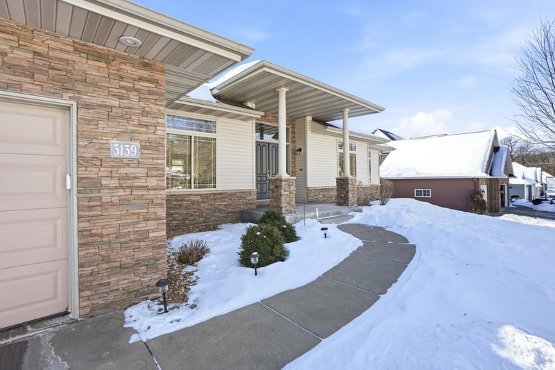 3139 Anric Dr, Eau Claire, WI 54701