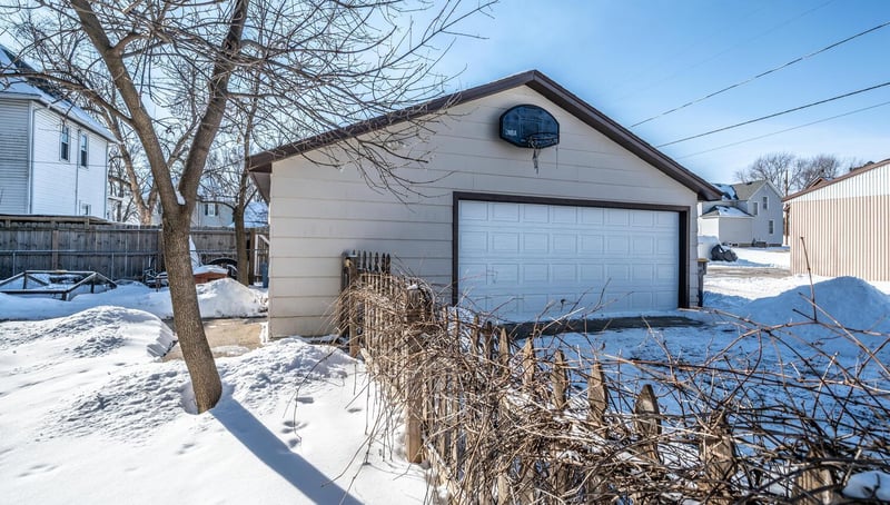 23345 Water St, Hampton, MN 55031