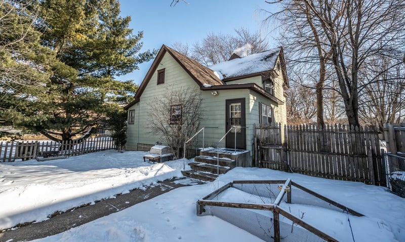 23345 Water St, Hampton, MN 55031