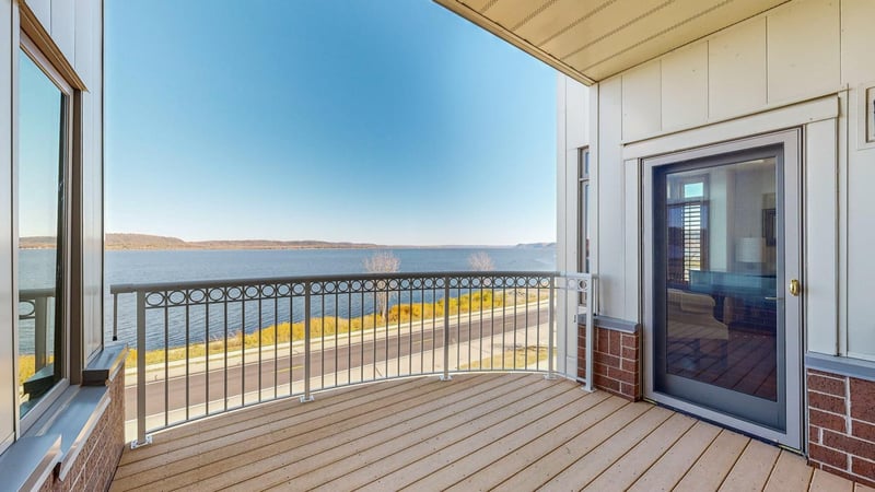 900 S Lakeshore Dr #405, Lake City, MN 55041