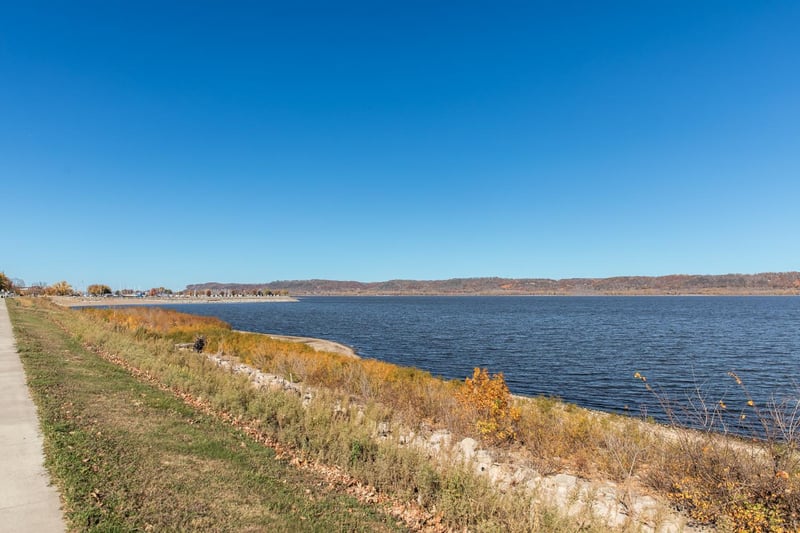 900 S Lakeshore Dr #405, Lake City, MN 55041