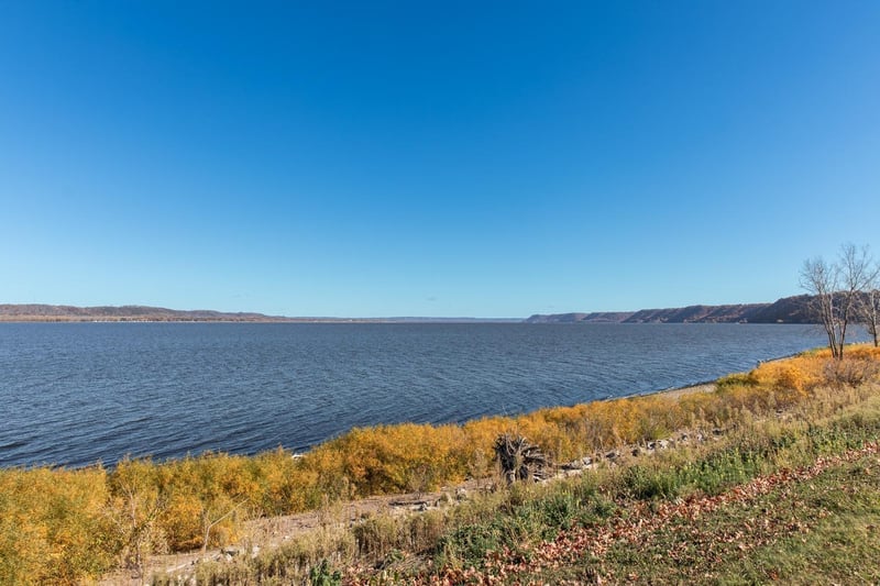 900 S Lakeshore Dr #405, Lake City, MN 55041