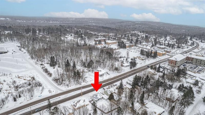 1524 W Arrowhead Rd, Duluth, MN 55811