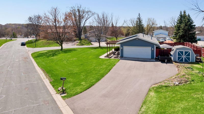5507 Sunset Cir, Rockford, MN 55373