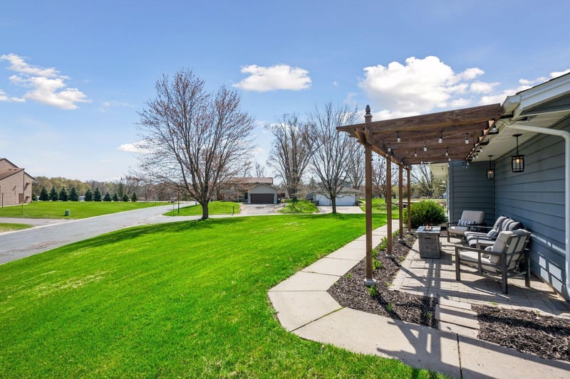 5507 Sunset Cir, Rockford, MN 55373