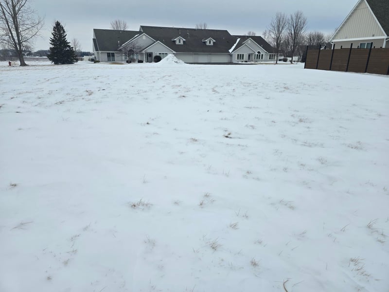 2601 8th St NE, Waseca, MN 56093