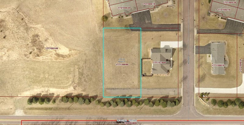 2601 8th St NE, Waseca, MN 56093
