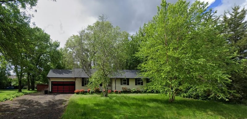 113 Blace Ave, Eagle Lake, MN 56024