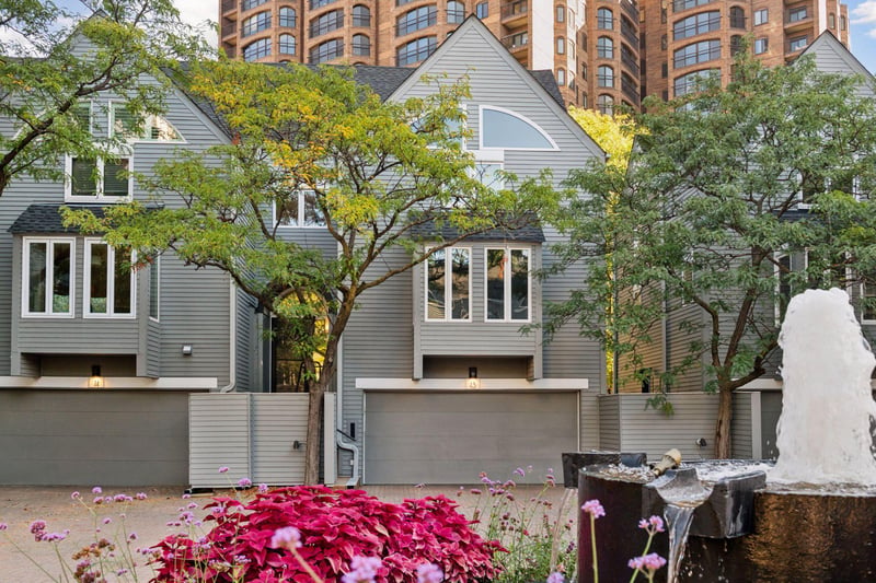 23 Greenway Gables, Minneapolis, MN 55403