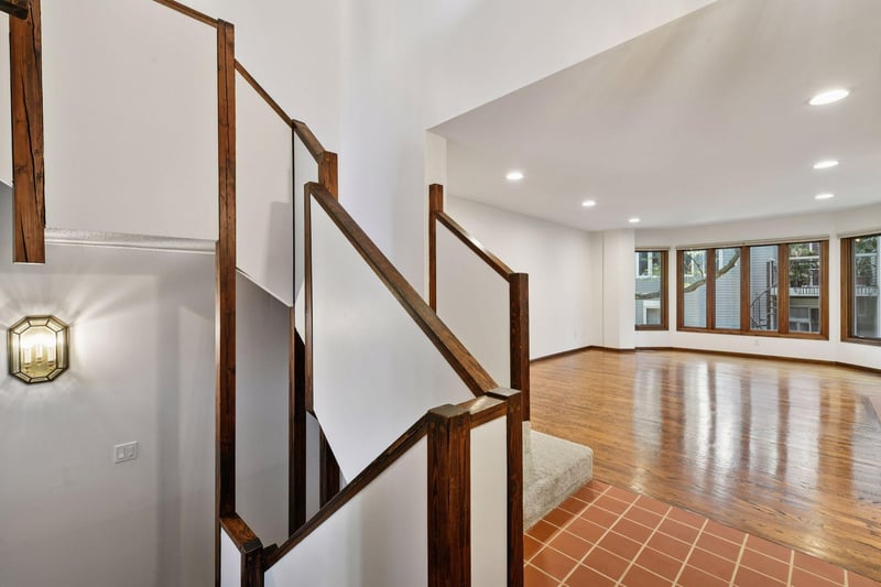 23 Greenway Gables, Minneapolis, MN 55403