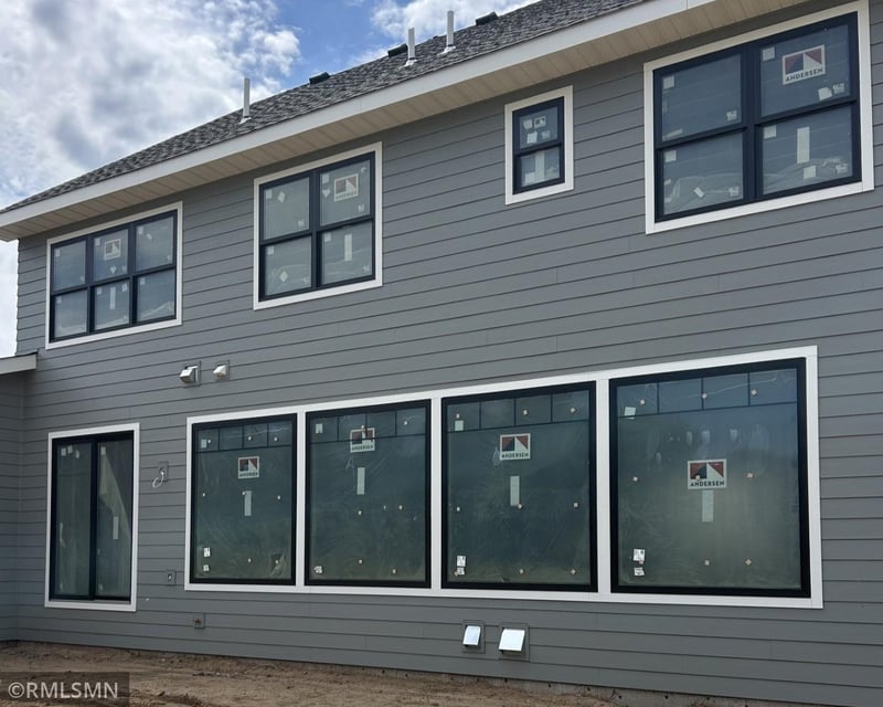5803 S Century Rg S, Woodbury, MN 55129
