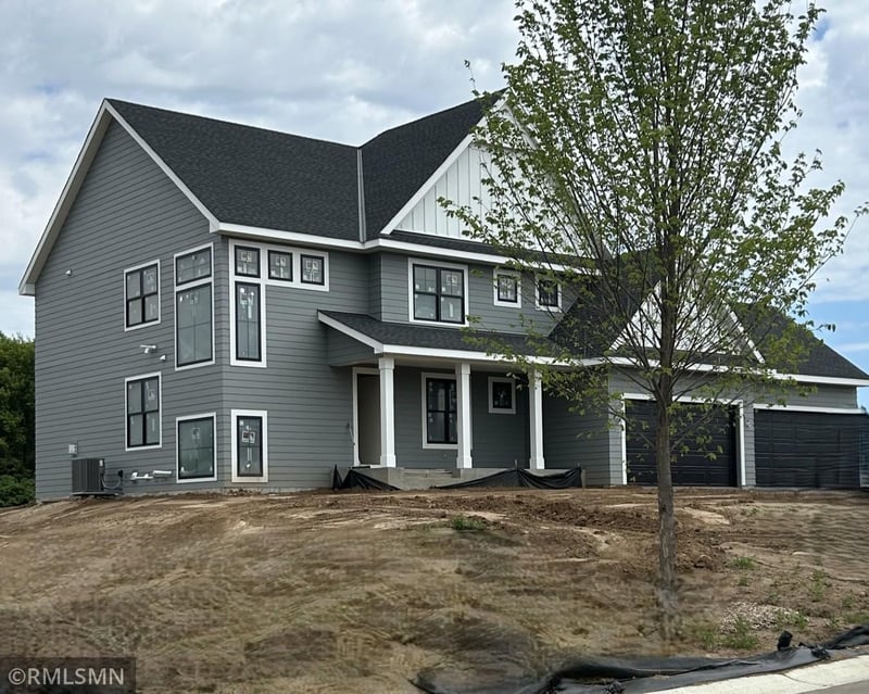 5803 S Century Rg S, Woodbury, MN 55129